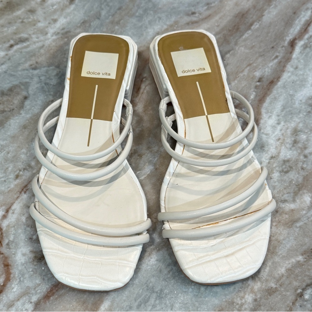 Women’s DOLCE VITA Haize ivory strappy sandals- Size 7.5 - Picture 2 of 7